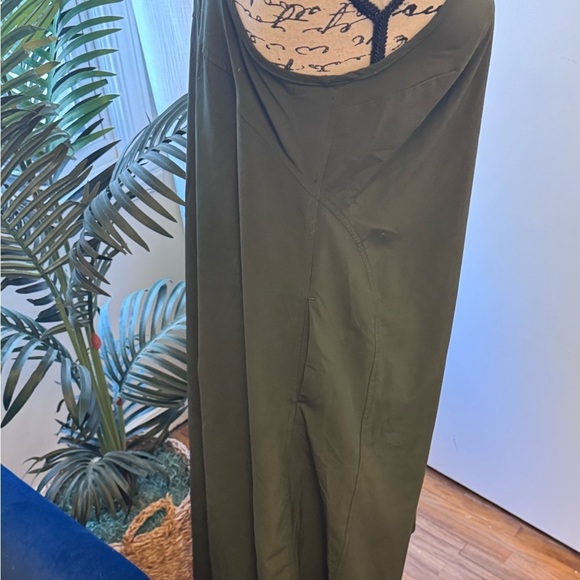 ATHLETA Dress with Pockets - Picture 5 of 10